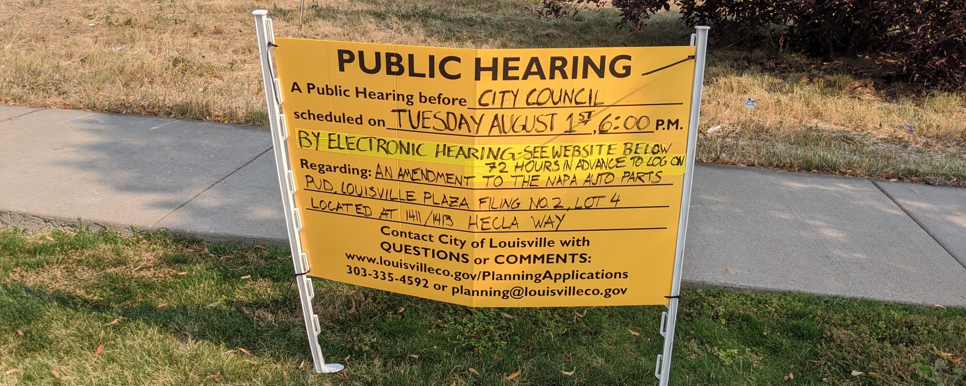 Picture of sign with wrong date